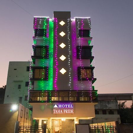 Oyo 10254 Hotel Taha Pride Nagpur Buitenkant foto
